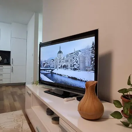 Luxury With Garage - Lejla *