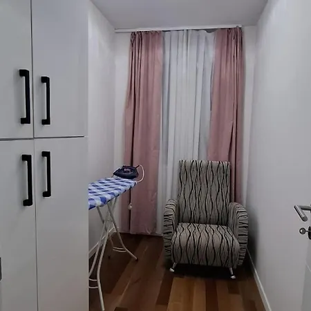 Apartment Luxury With Garage - Lejla *